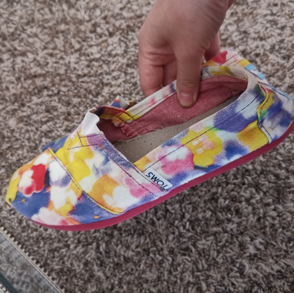 Toms flats 5.5